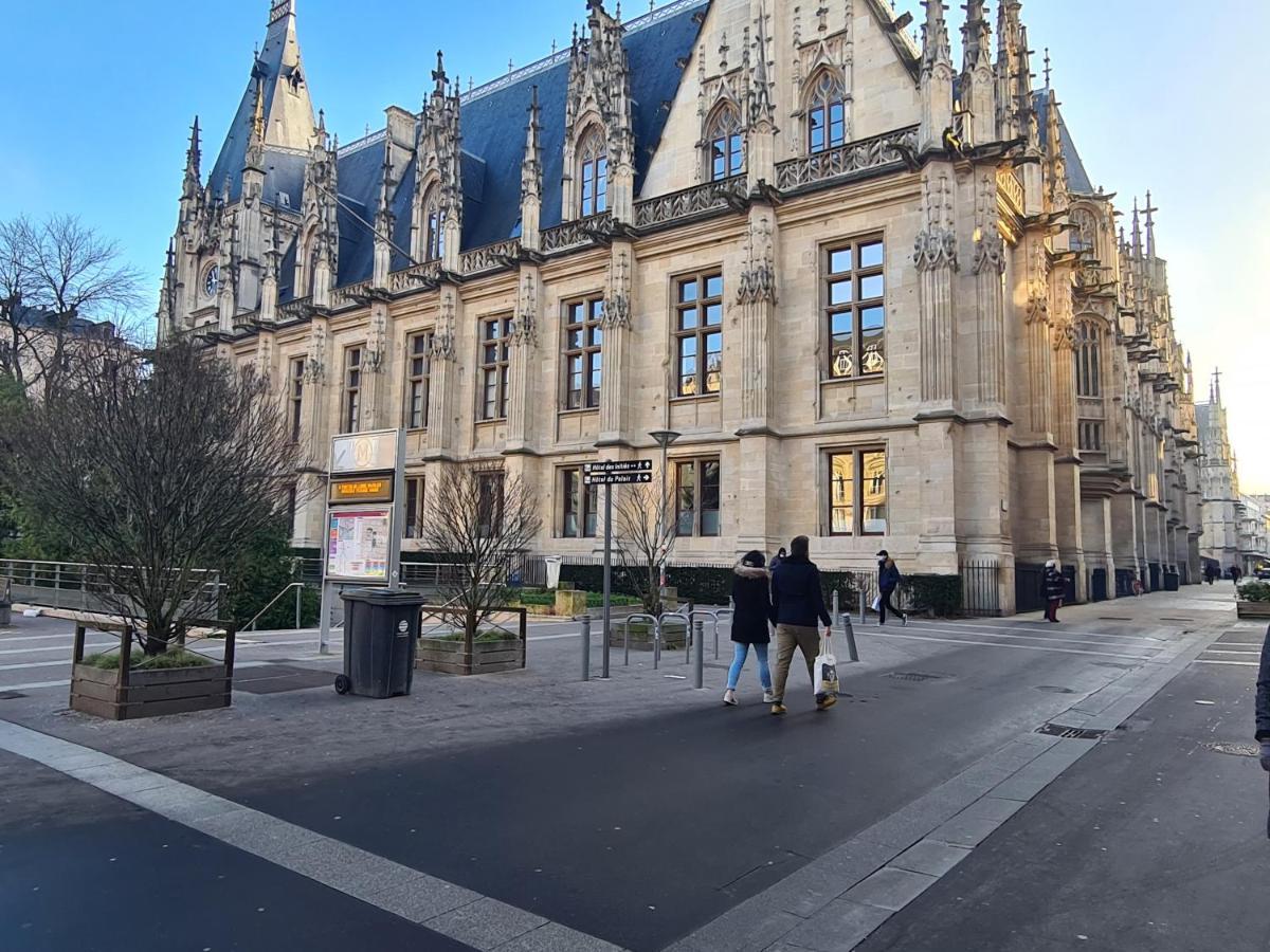 Rouen Hyper Centre Ville Palais De Justice Buitenkant foto